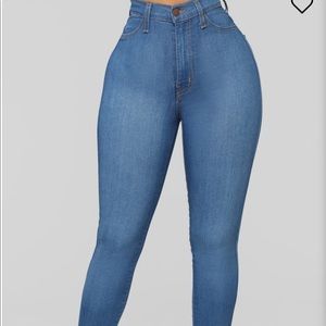 Medium Blue Wash denim jeans FASHIONNOVA